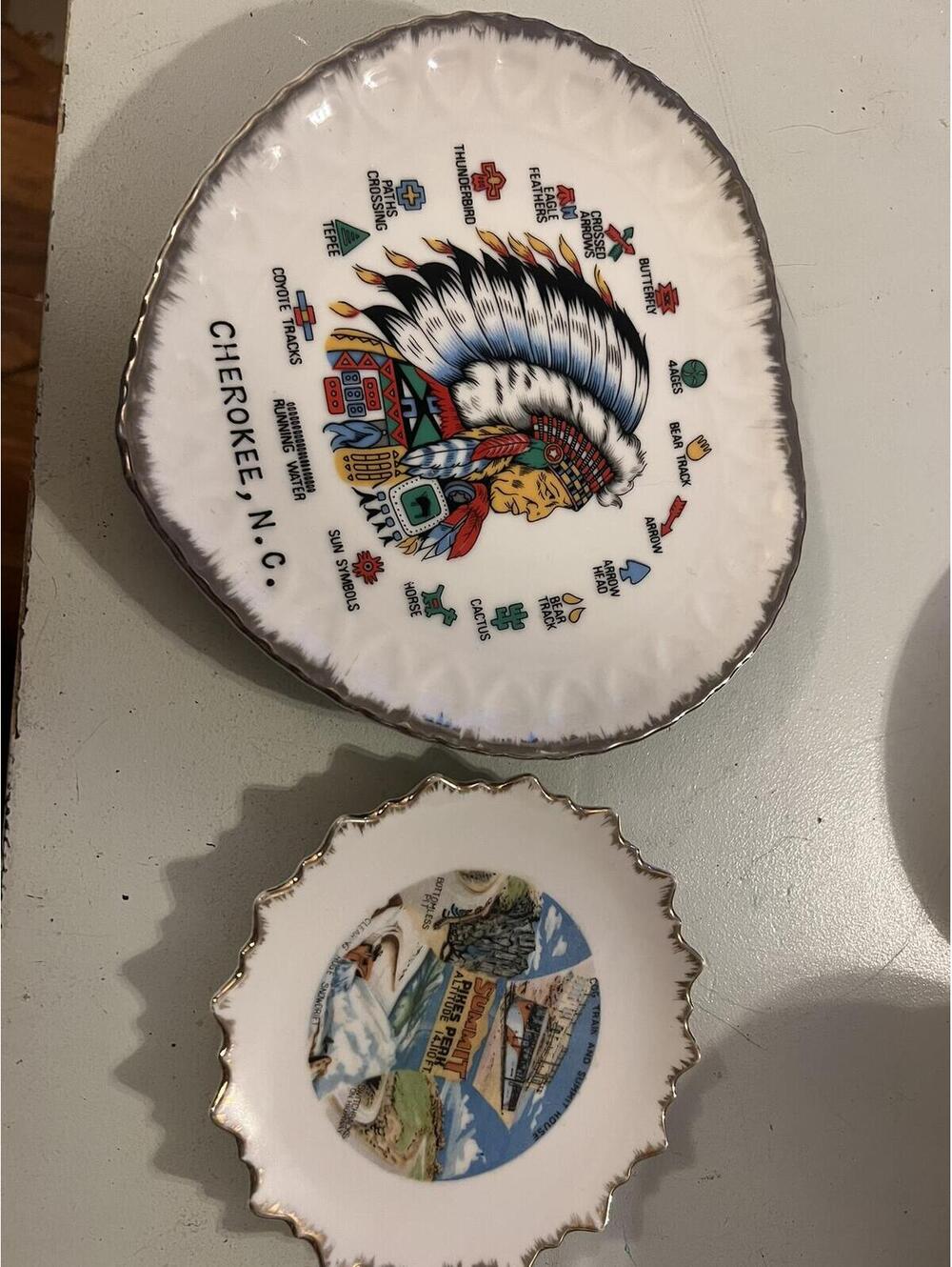Vintage Cherokee N.C. & Summit Pikes Decorative Plates Set